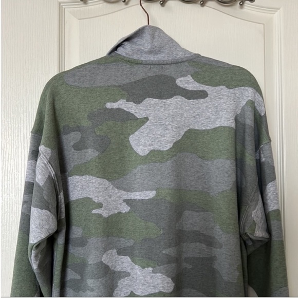 Aerie | 1/4 Zip | Pullover - Picture 11 of 16